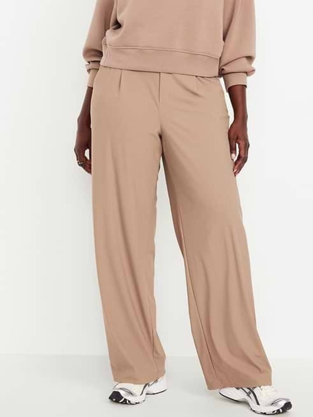 Old Navy Sleektech High Rise Wide-Leg Pants in Beige Size Medium
